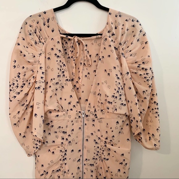 GRACIA Peach & Navy Backless Dress with Birds - Picture 5 of 7